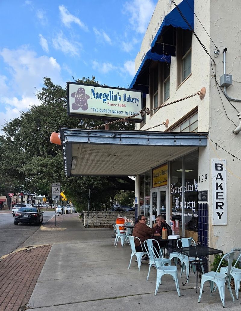 Planning Your Visit to Naegelin's in New Braunfels
