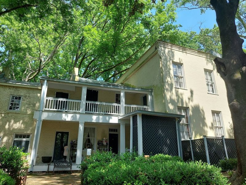 Planning Your Visit to the Most Haunted House in Mississippi