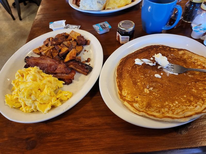 A Memphis Breakfast Spot With Real Community Roots