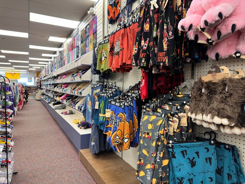 Pottery, Textiles, And That Homey New Mexico Look