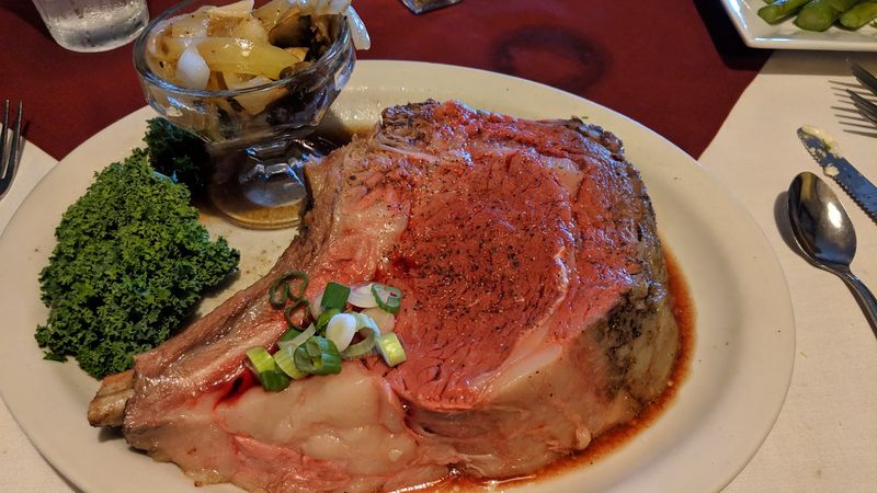 Prime Rib That Commands Respect From the First Bite
