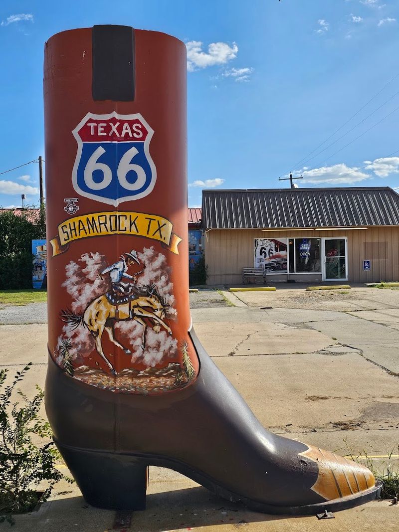 Quirky Roadside Finds: The Texas Monument and Big Cowboy Boot