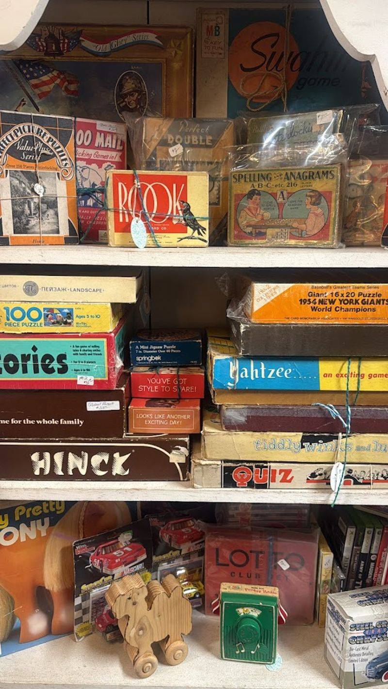 Rare Books and Prints Tucked Into Every Corner