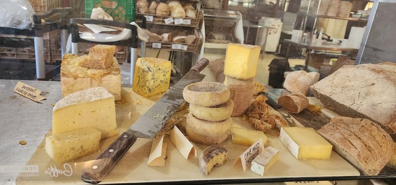 Raw Milk Cheese Made the Old-Fashioned Way