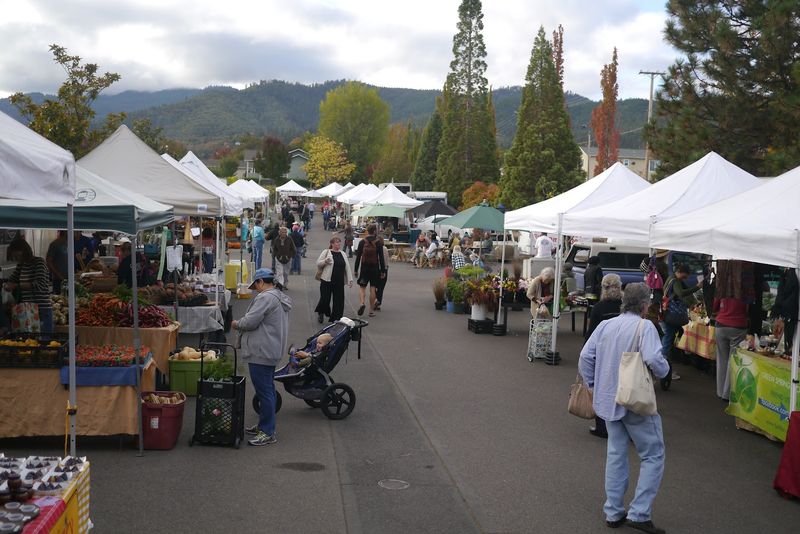 Rogue Valley Growers and Crafters Market, Ashland, Oregon