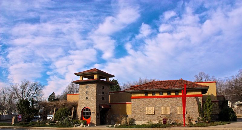 Roka Asian Fusion Has Been Tulsa's Utica Square Staple for Good Reason