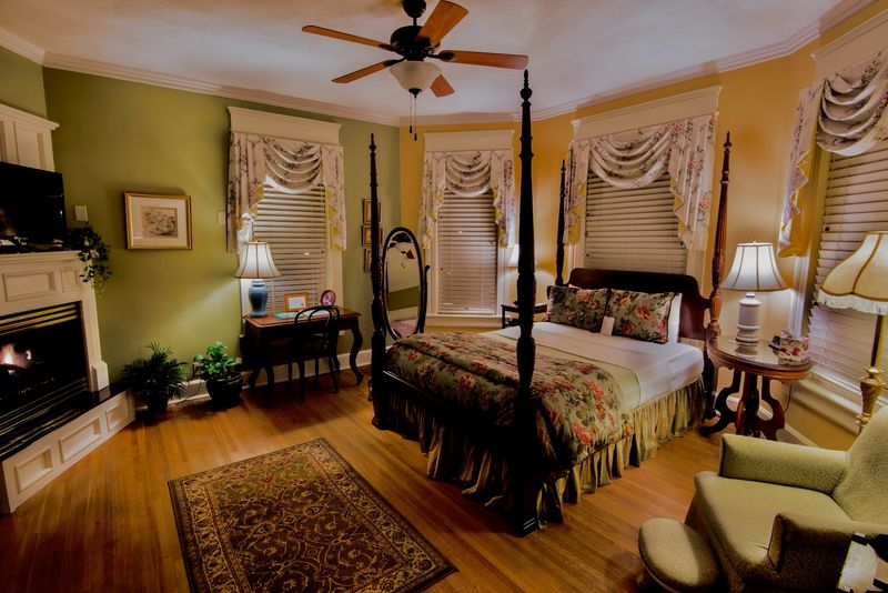 Rooms Full of Antiques and Old-House Magic