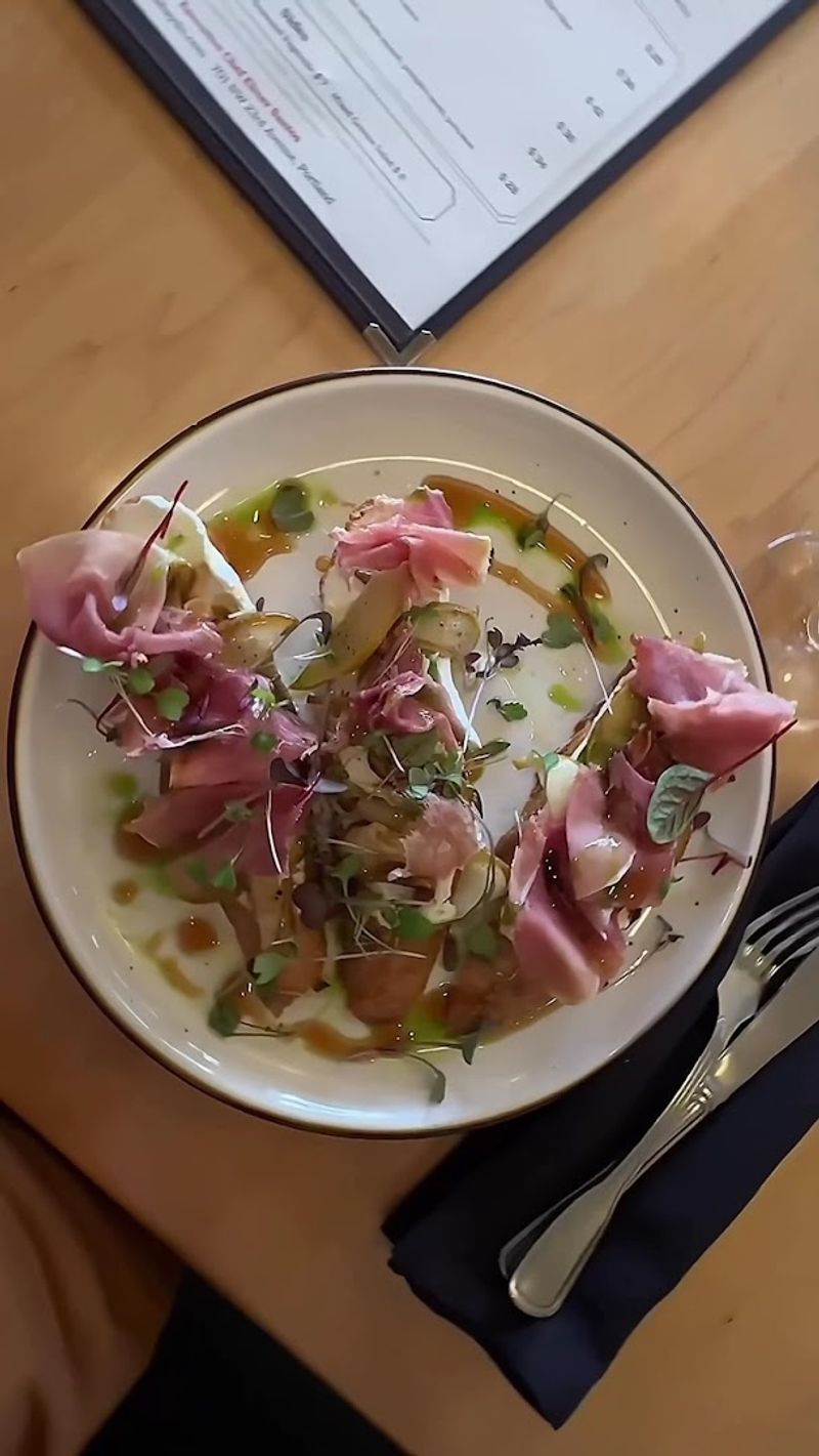 Salads and Lighter Bites Worth Ordering
