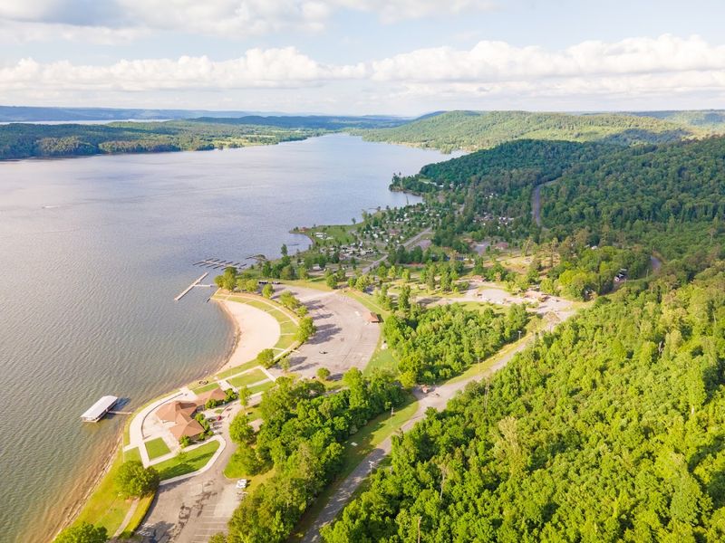 Sandy Beaches and Swimming Spots for the Whole Family Sandy Beaches and Swimming Spots for the Whole Family