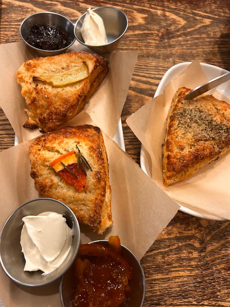 Scones That Genuinely Melt in Your Mouth Scones That Genuinely Melt in Your Mouth