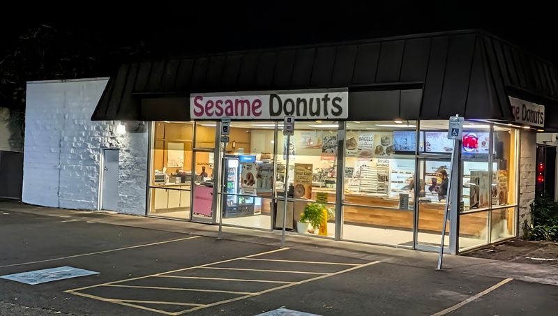 Sesame Donuts, Portland, Oregon Sesame Donuts, Portland, Oregon