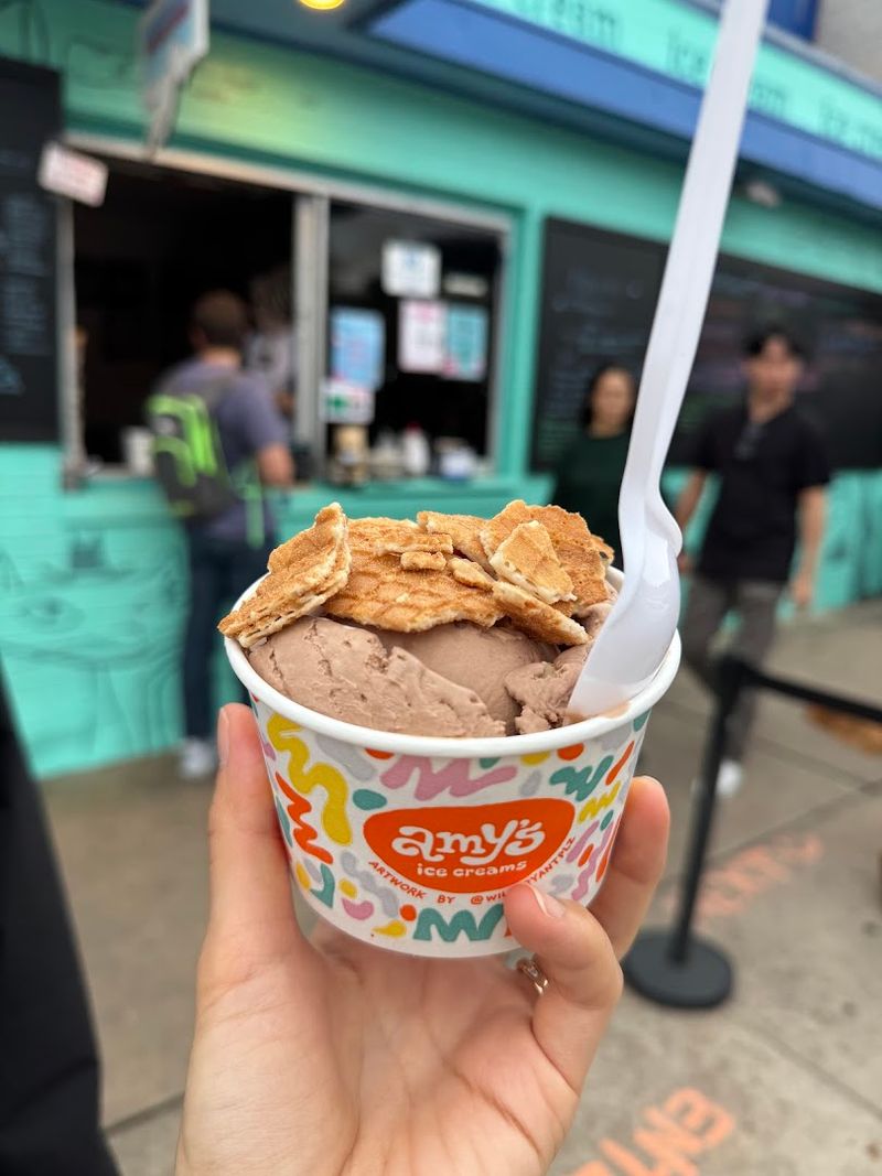 Signature Sundaes That Make the Decision Easier