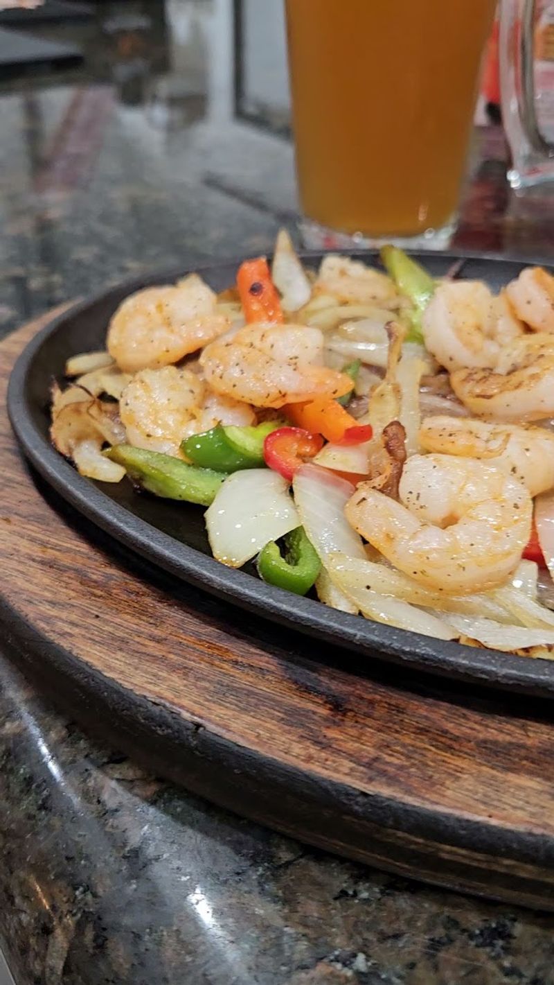 Sizzling Fajitas Right Off the Grill Sizzling Fajitas Right Off the Grill