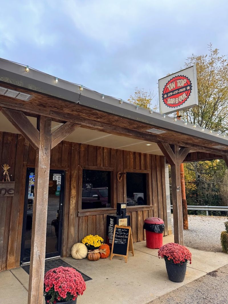 Small-Town Charm and a Welcoming Atmosphere