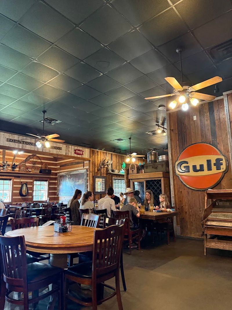 Smoked Brisket and the Dishes Worth the Drive Smoked Brisket and the Dishes Worth the Drive