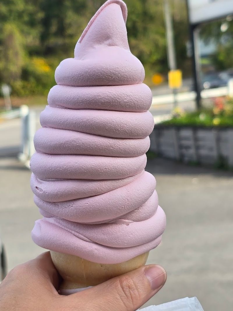 Soft-Serve Cones So Big They Barely Fit the Window