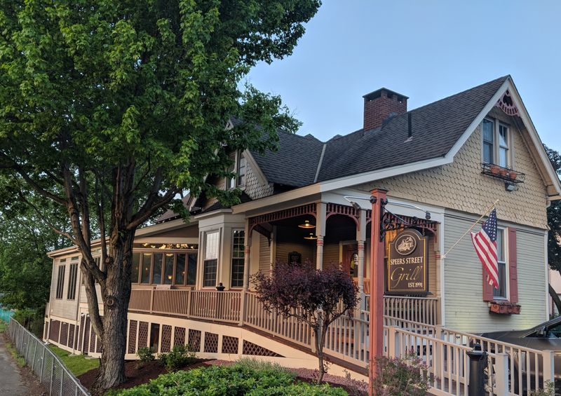 Speers Street Grill