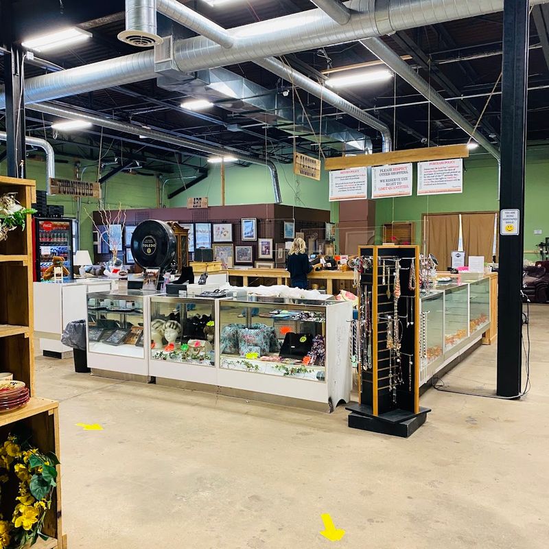 Appliances, Tools, and Lawn Equipment Under One Roof