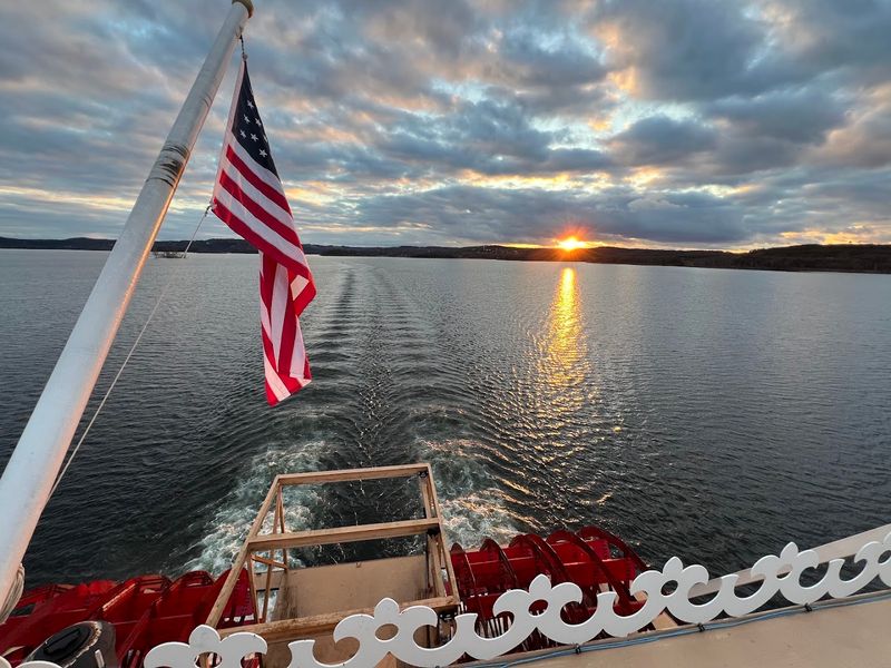 Table Rock Lake Views From Every Deck