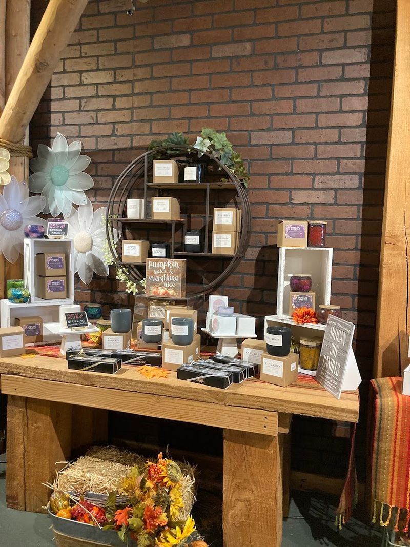 Tea-Scented Candles That Bring the Shop Home With You Tea-Scented Candles That Bring the Shop Home With You