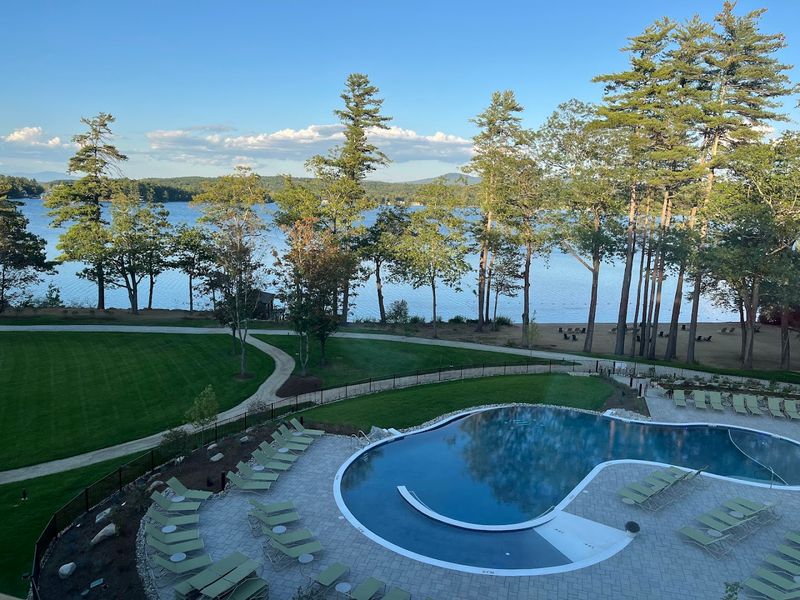 That Outdoor Mineral Pool Deserves Its Own Fan Club