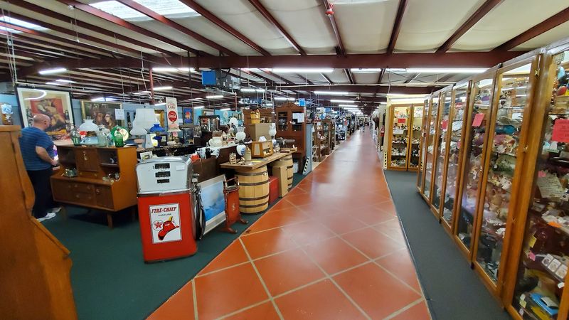 The Antique Gallery of Houston 