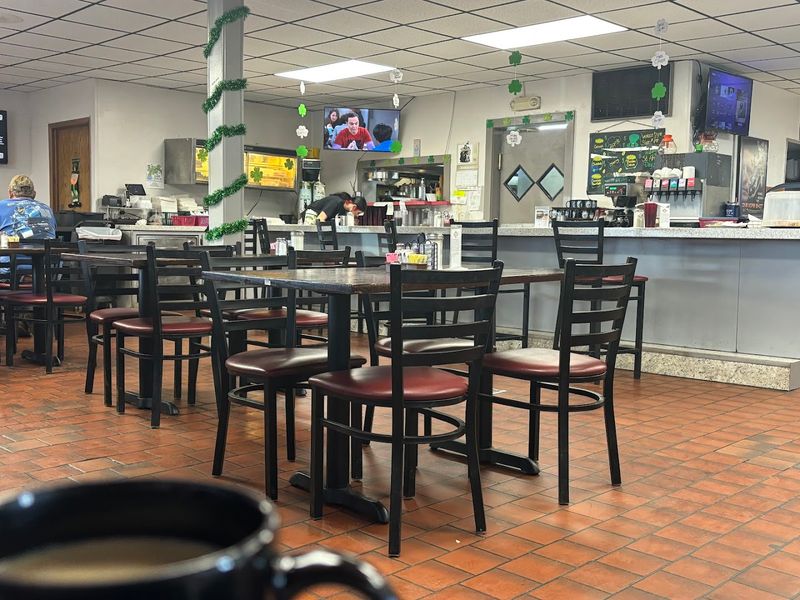 Small-Town Eats With Genuine Personality