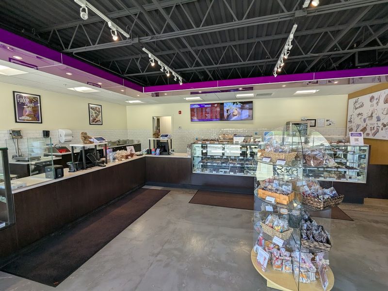The Atmosphere Inside: Charming, Clean, and Genuinely Inviting The Atmosphere Inside: Charming, Clean, and Genuinely Inviting