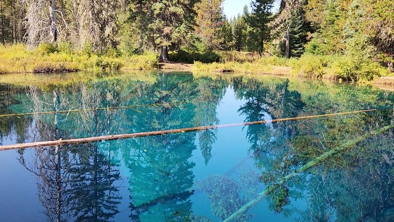 The Best Time of Year to Visit Little Crater Lake The Best Time of Year to Visit Little Crater Lake