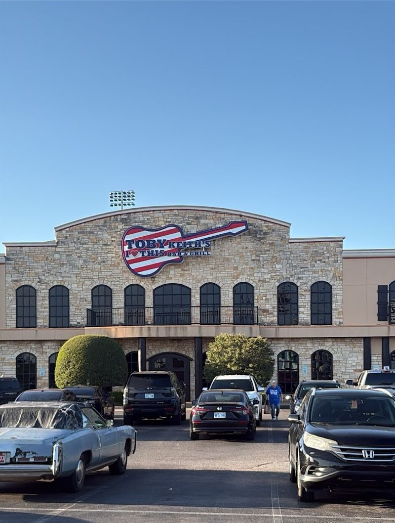 The Bricktown Location Sets the Perfect Scene