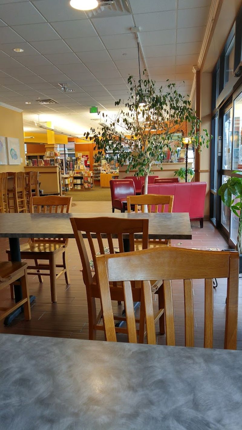 The Cafe That Keeps You Lingering Longer The Cafe That Keeps You Lingering Longer