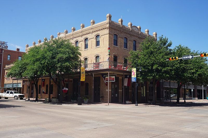 The Charm of Abilene That Makes Belle's Feel Right at Home