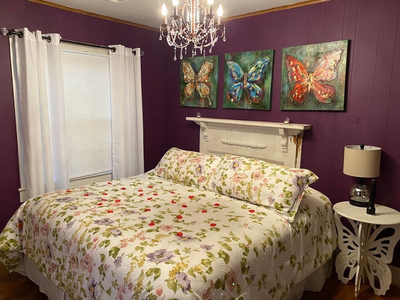 The Charming Inn Rooms and Their Victorian Romantic Aesthetic