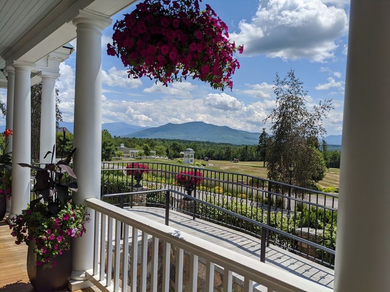 The Club House Restaurant and Its Elevated Mountain Dining