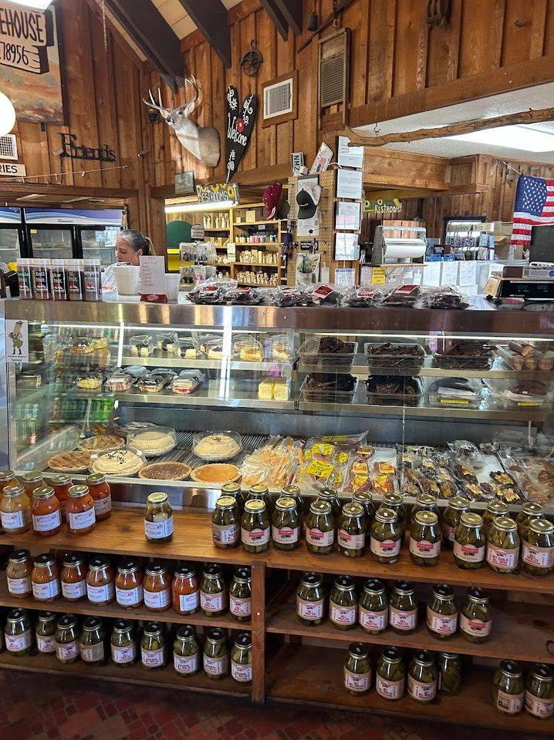 The Country Store That Turns Browsers Into Buyers The Country Store That Turns Browsers Into Buyers