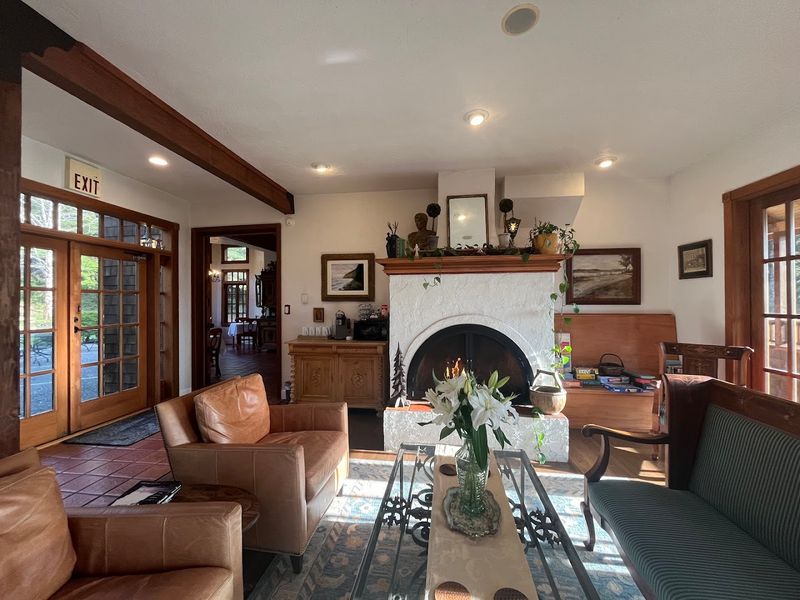 The Cozy Lounge and Common Areas