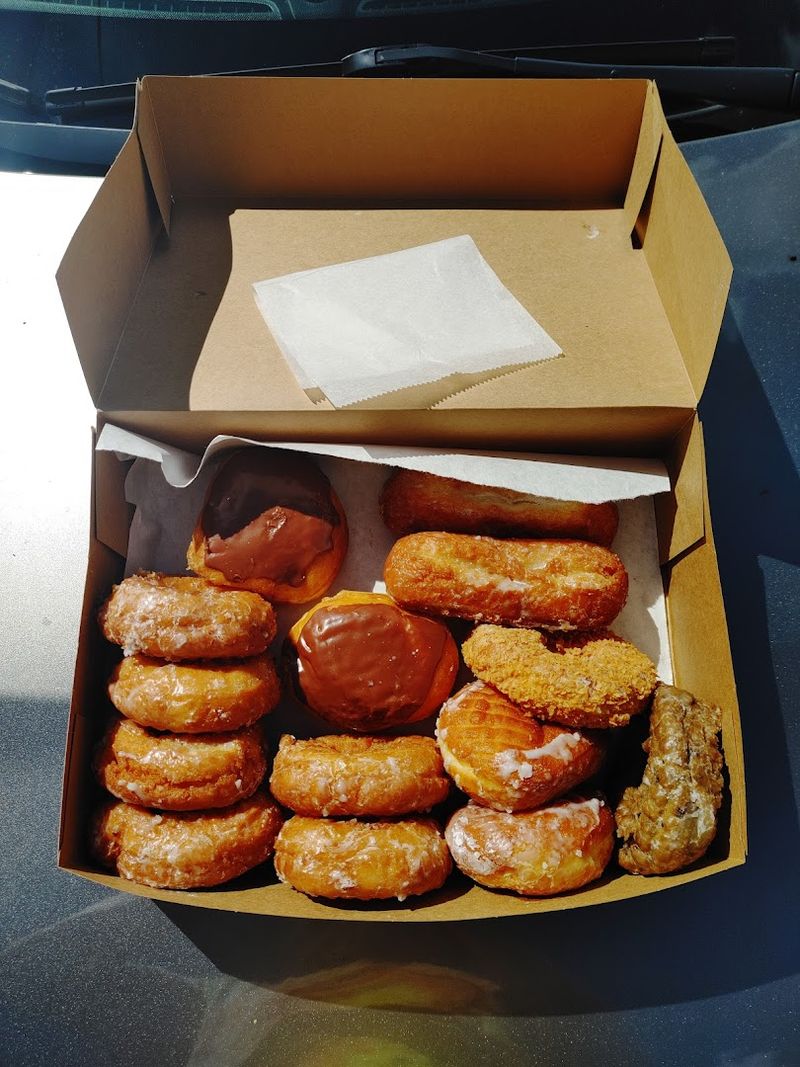 The Custard-Filled Donuts That Demand Your Full Attention