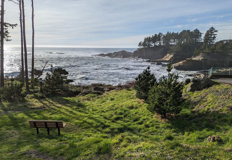 The Depoe Bay Seawall Walk