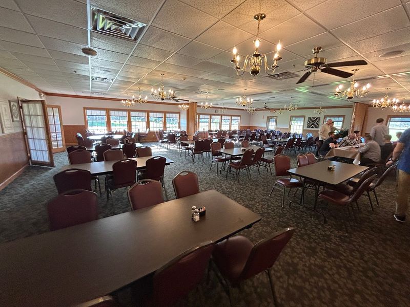 The Dining Room Atmosphere That Feels Like Home
