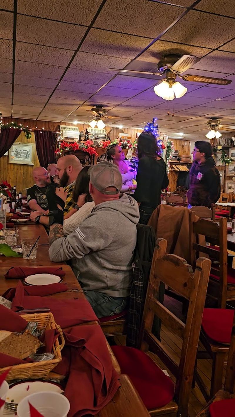 The Dining Room Feels Lively Without Feeling Loud The Dining Room Feels Lively Without Feeling Loud