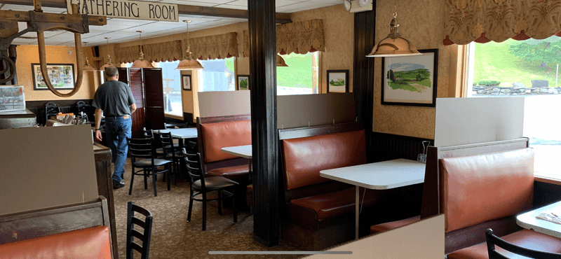 The Dining Room Keeps You Focused On The Meal