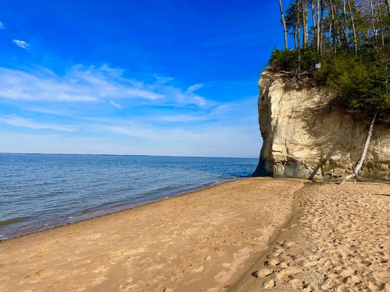 The Dramatic Horsehead Cliffs Along the Potomac