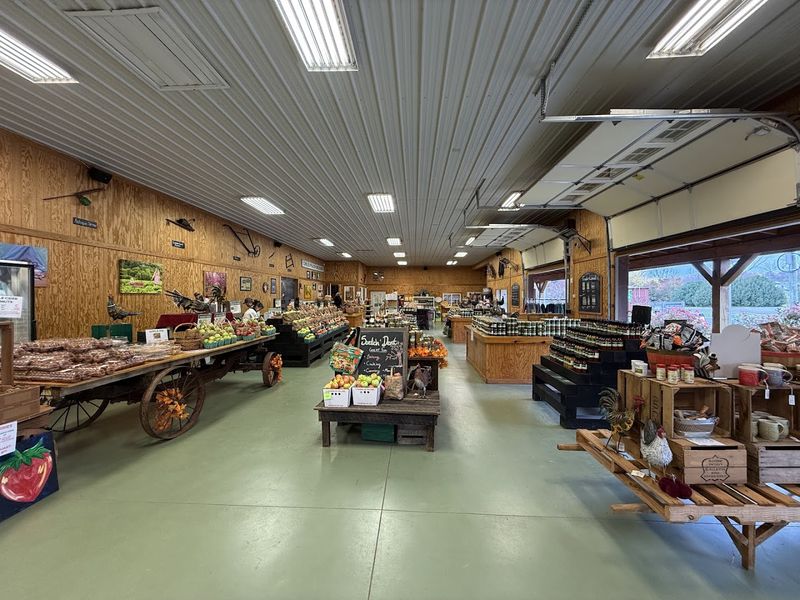 The Farm Market and Bakery Deserves Its Own Standing Ovation The Farm Market and Bakery Deserves Its Own Standing Ovation