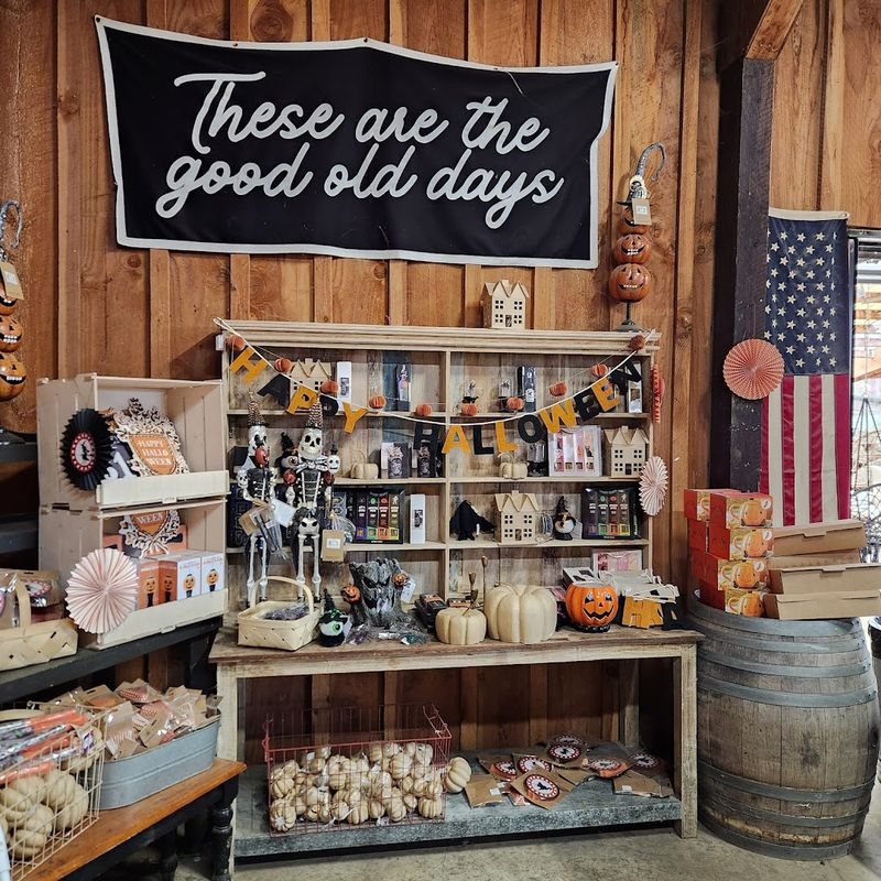 The Farm Market and Gift Shop That Greets You First