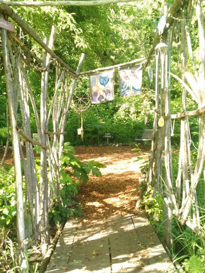 The Garden Grounds and Natural Setting The Garden Grounds and Natural Setting