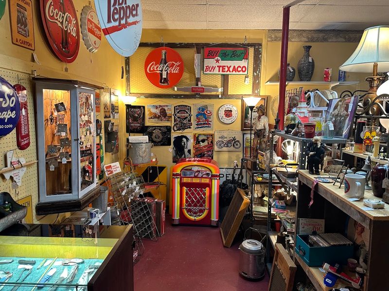 The Golden Oldies Booth: Quirky Finds You Will Not Forget