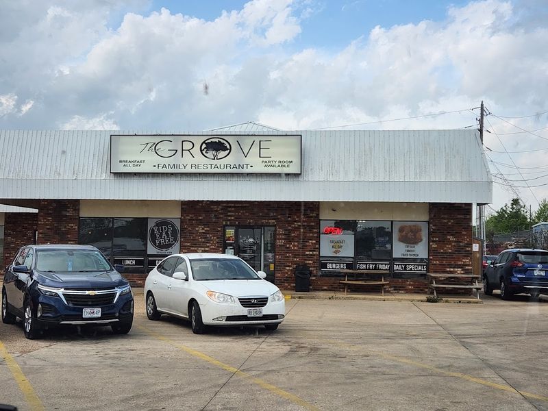 The Grove Family Restaurant - Mountain Grove