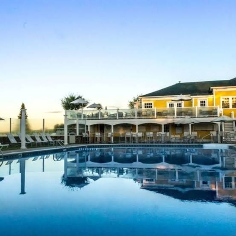The Heated Rooftop Infinity Pool That Changes Everything