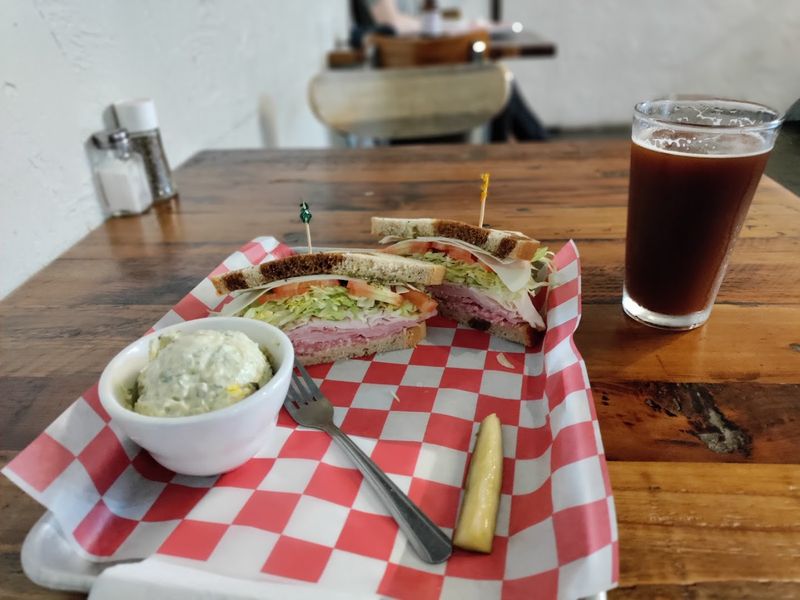 The Hot Pastrami That Earns Its Reputation