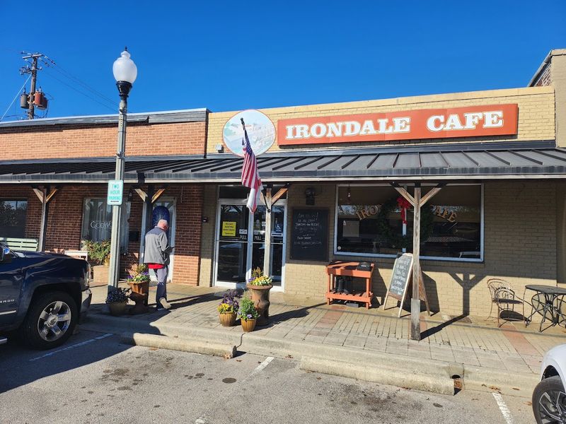 The Irondale Cafe, Irondale
